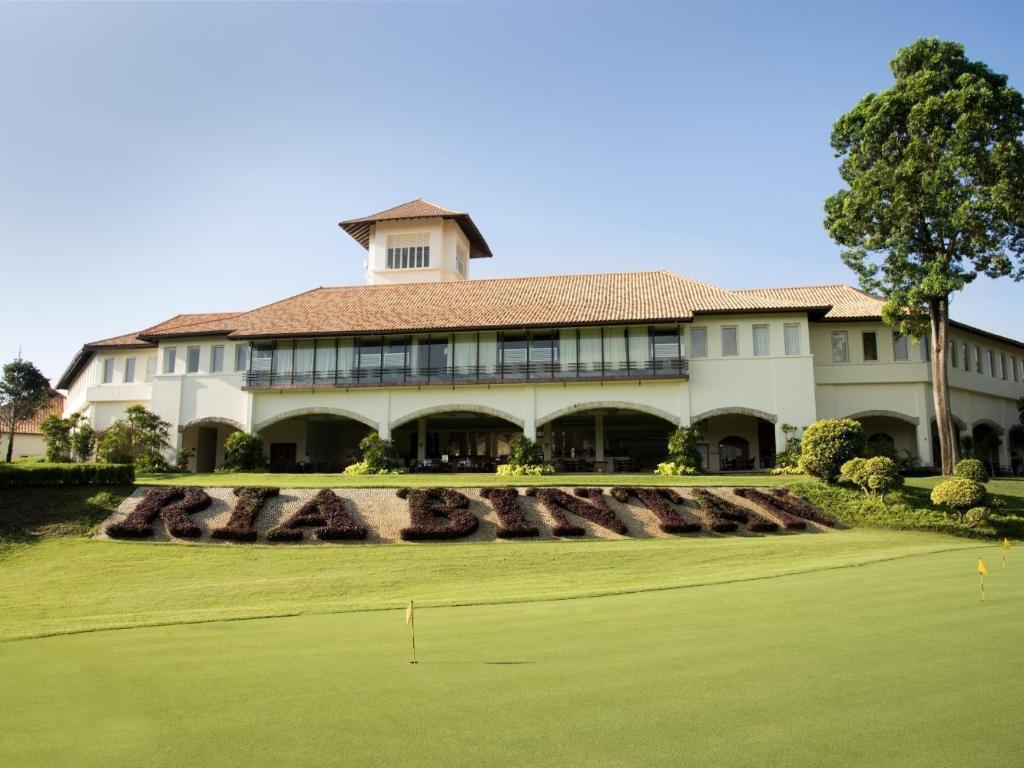 Ria Bintan Golf Lodge