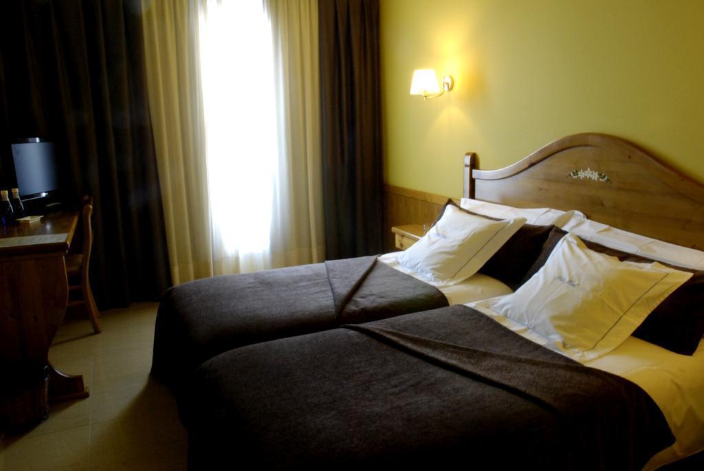 Petit Hotel - General view
