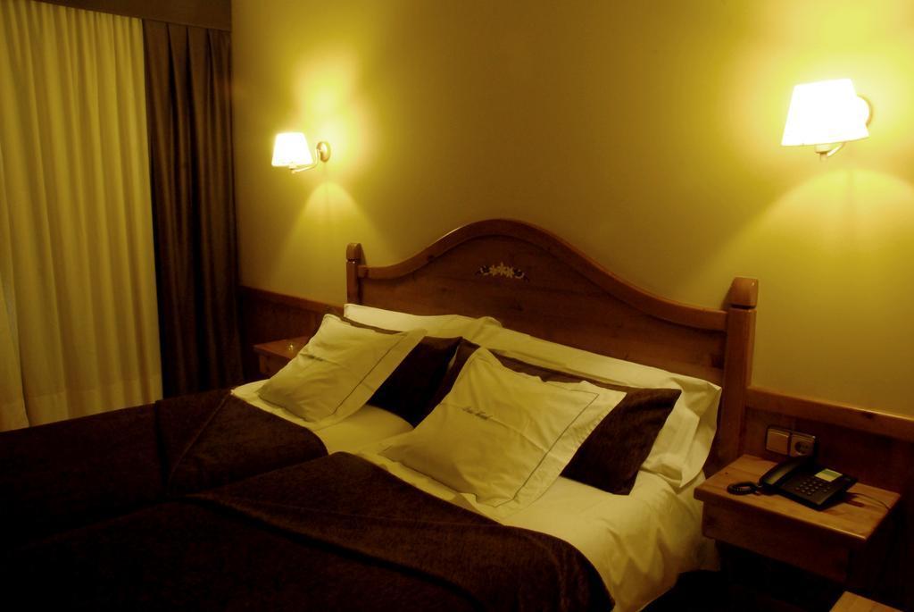Petit Hotel - General view