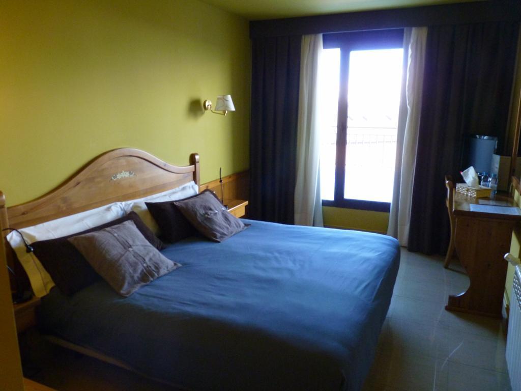 Petit Hotel - General view