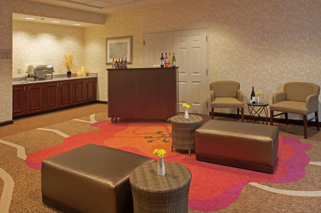 Hilton Garden Inn St PaulOakdale