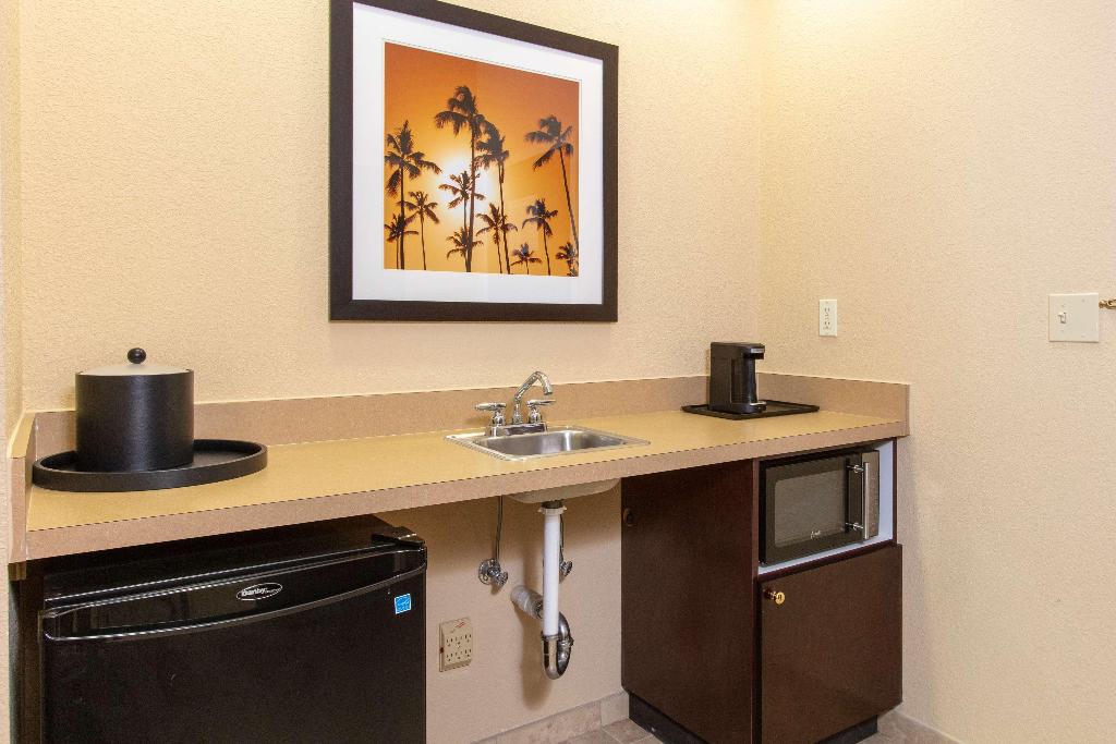 Hampton Inn & Suites Jacksonville-Airport