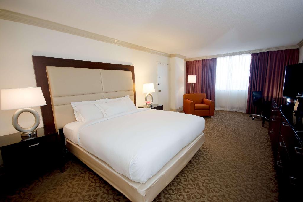 hotel-thumb