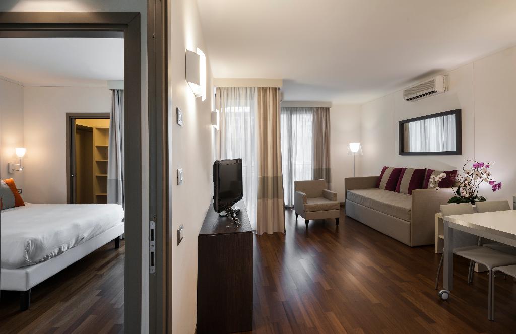 Ramada Plaza by Wyndham Milano photo 86