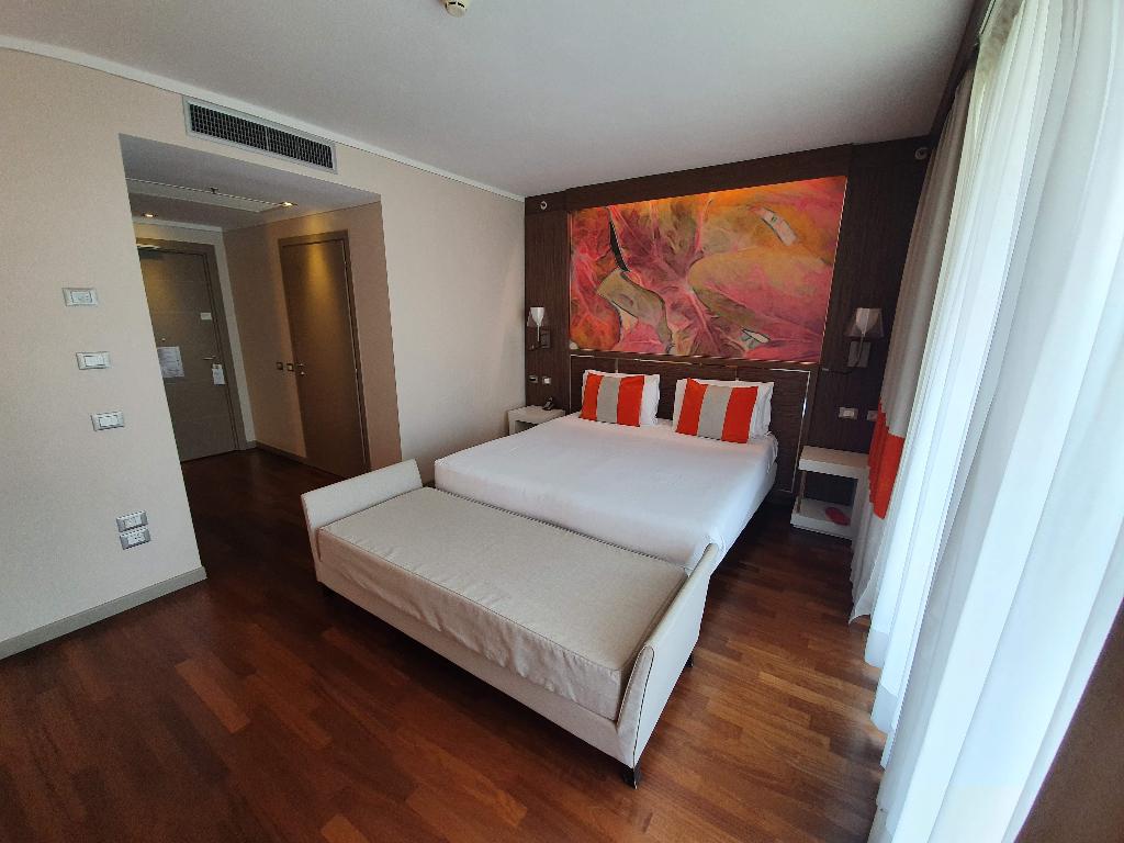 Ramada Plaza by Wyndham Milano photo 18