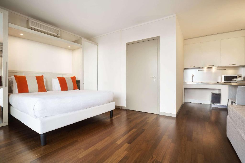Ramada Plaza by Wyndham Milano photo 27