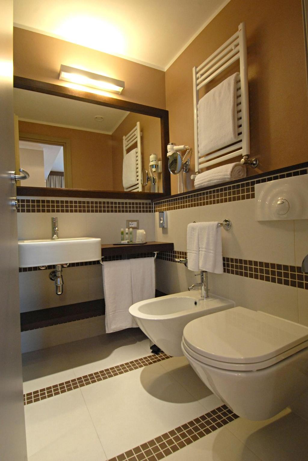 Ramada Plaza by Wyndham Milano photo 44