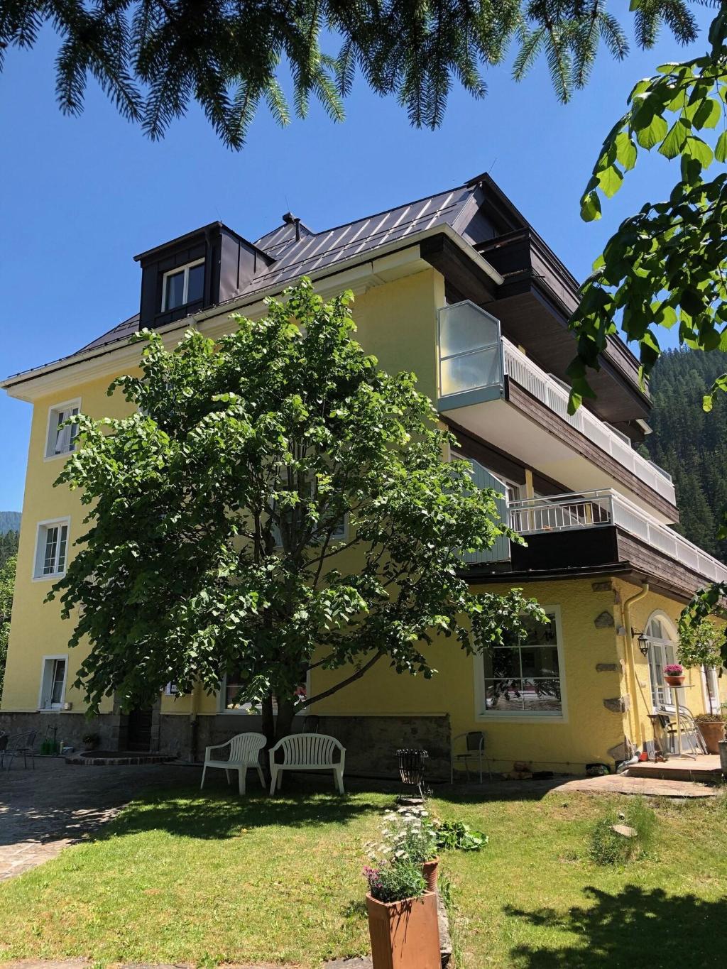 Der Lindenhof