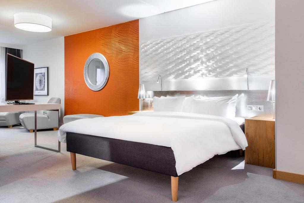 hotel-thumb