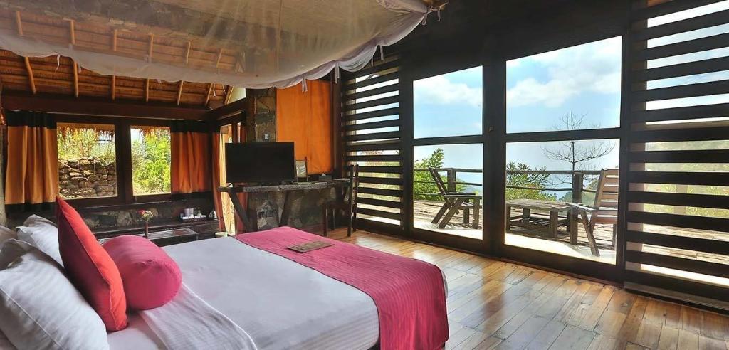 98 Acres Resort
