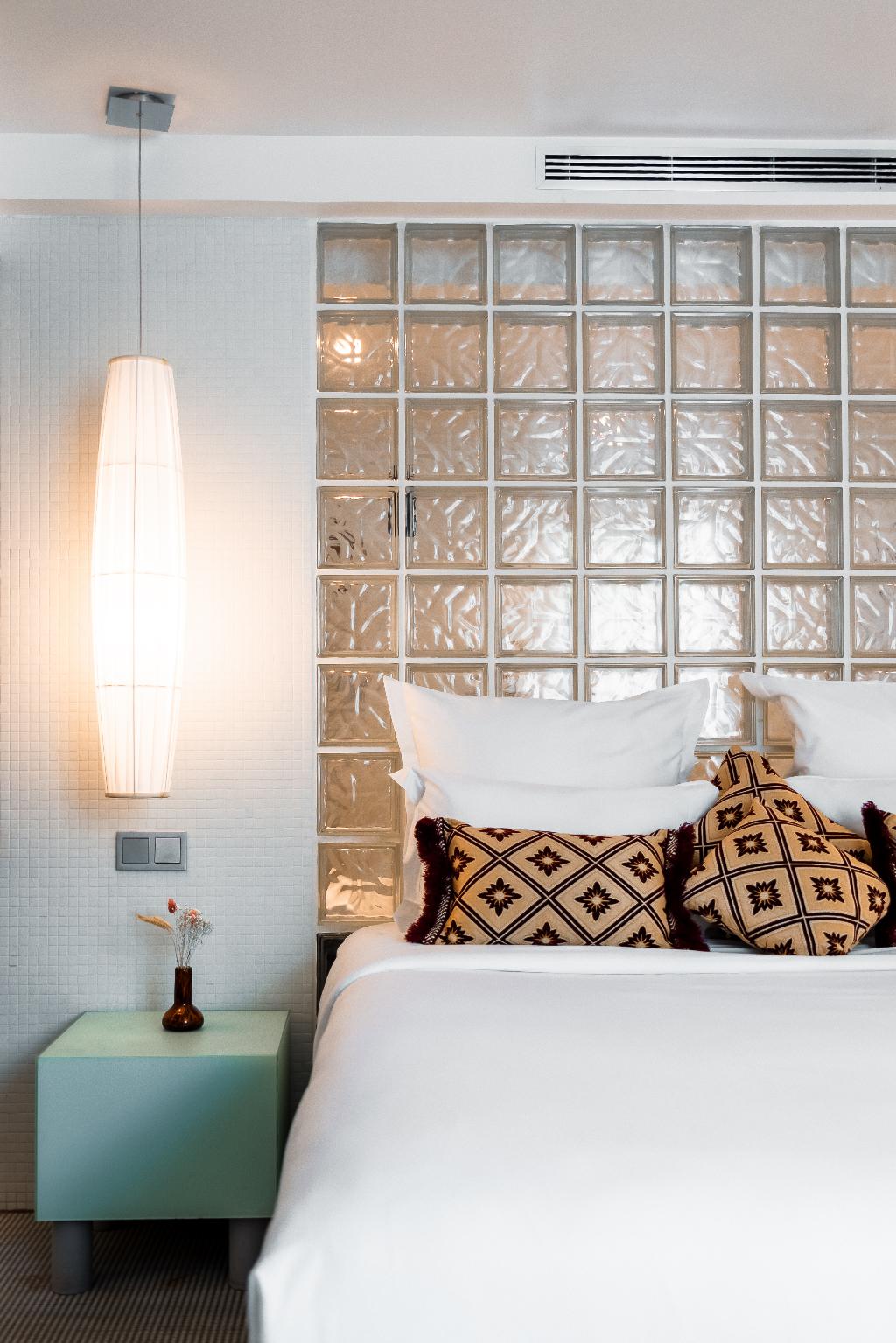 Kube Hotel Paris