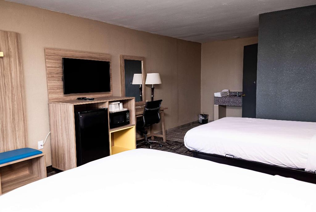 Days Inn By Wyndham Batesville Ar