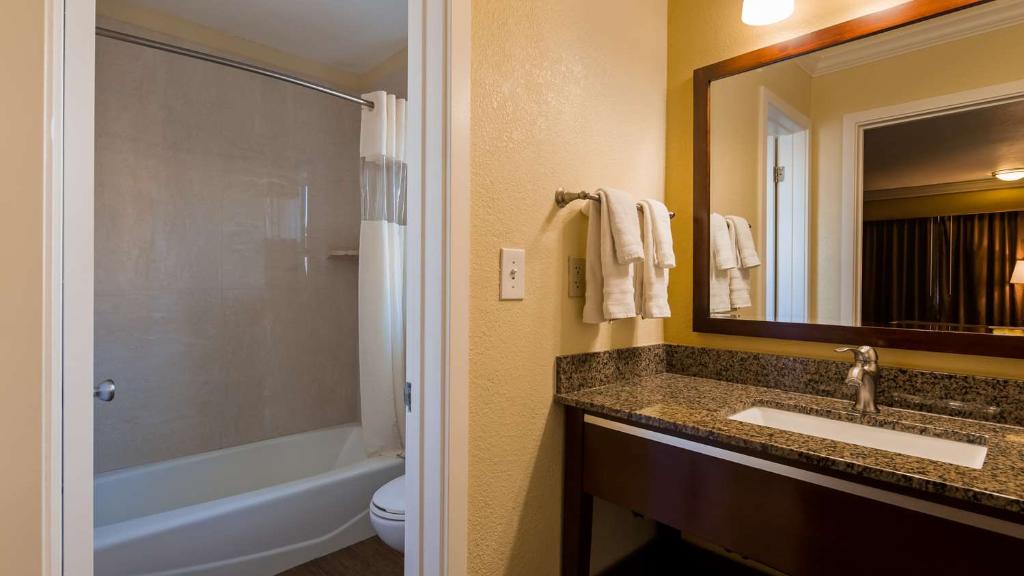 Best Western Park Crest Inn