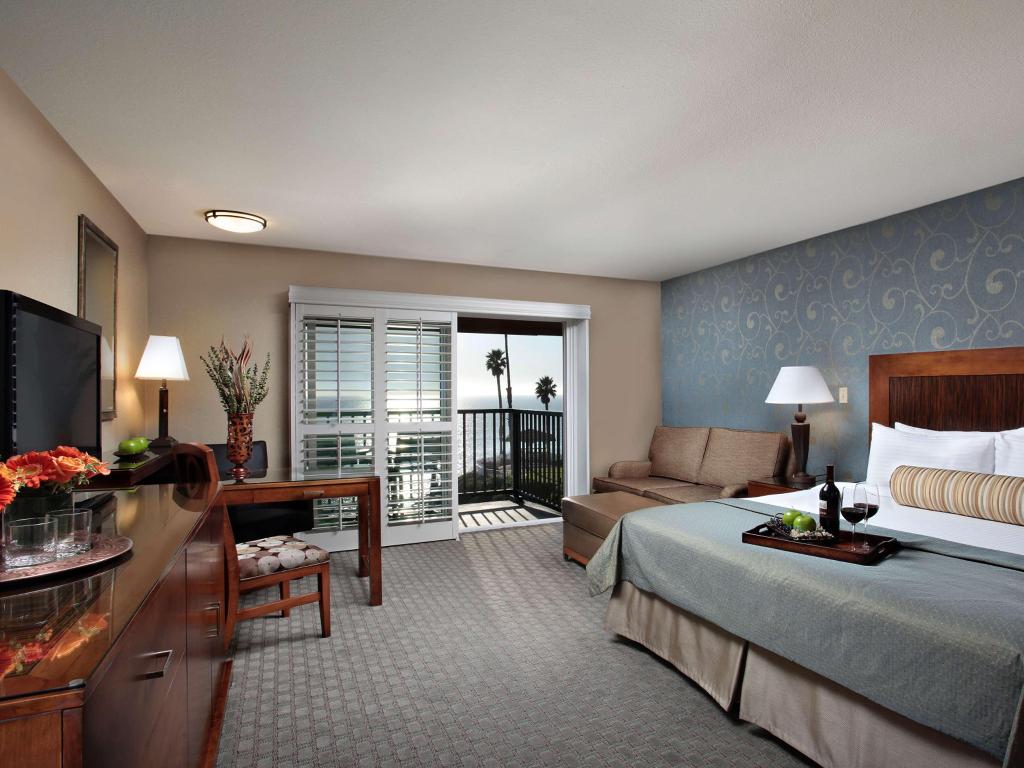 Shore Cliff Hotel