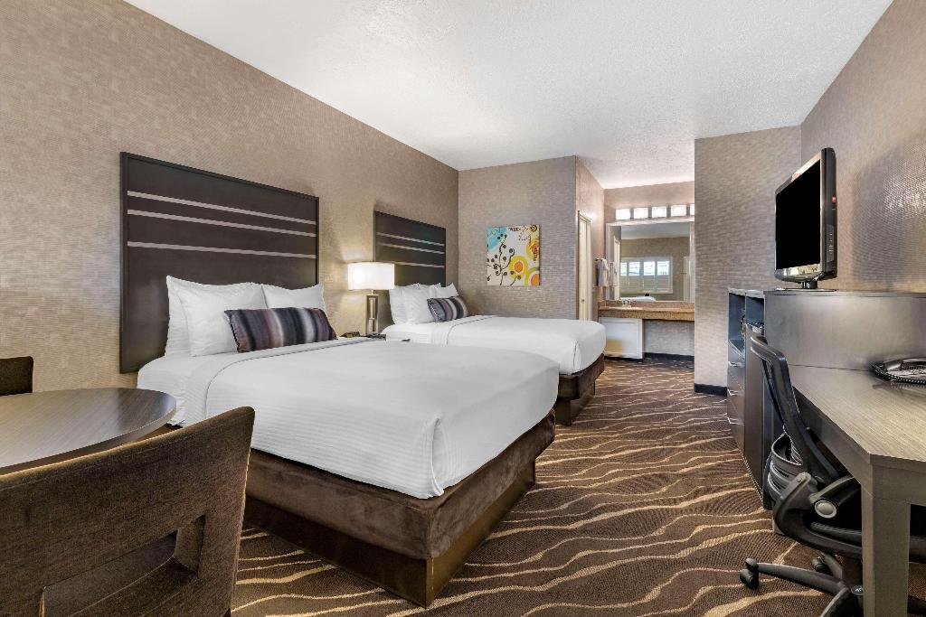 Best Western Plus Park Place Inn - Mini Suites