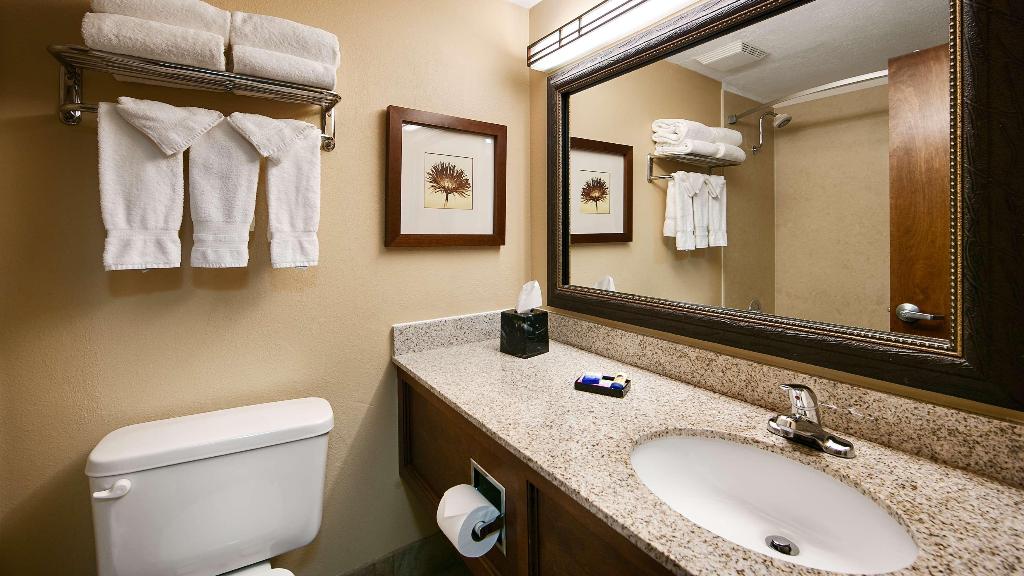 Best Western Plus Loveland Inn