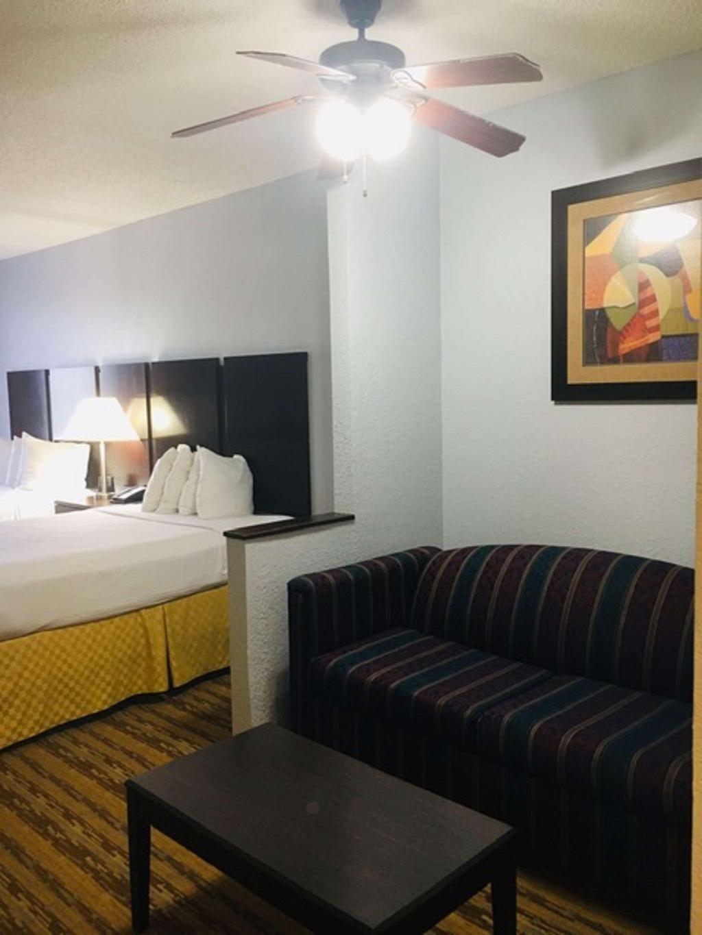 Best Western Plus Universal Inn