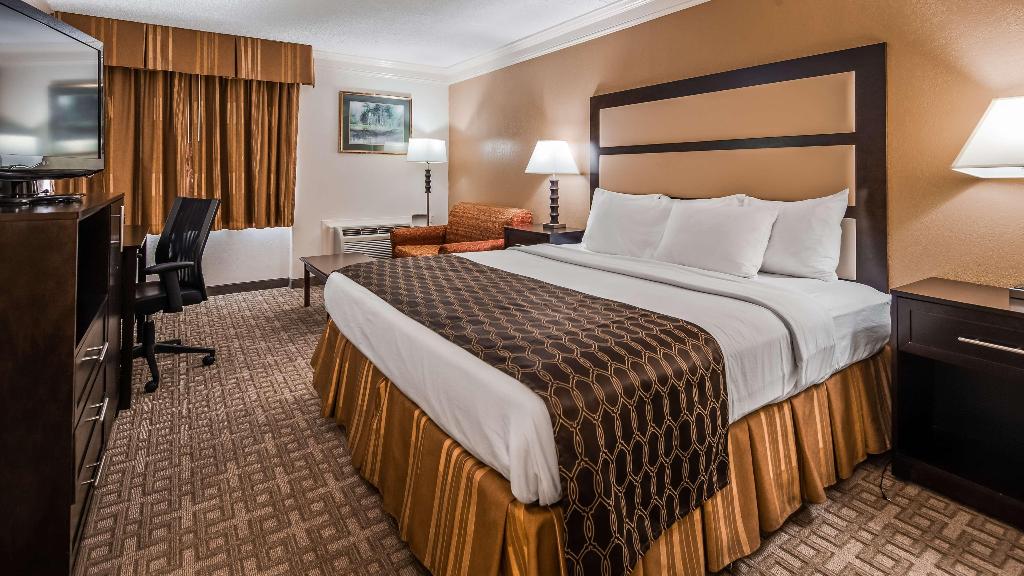Best Western Riverside Inn