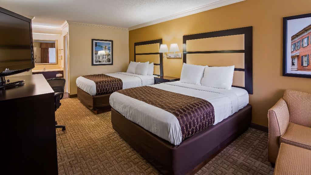 Best Western Inn & Suites