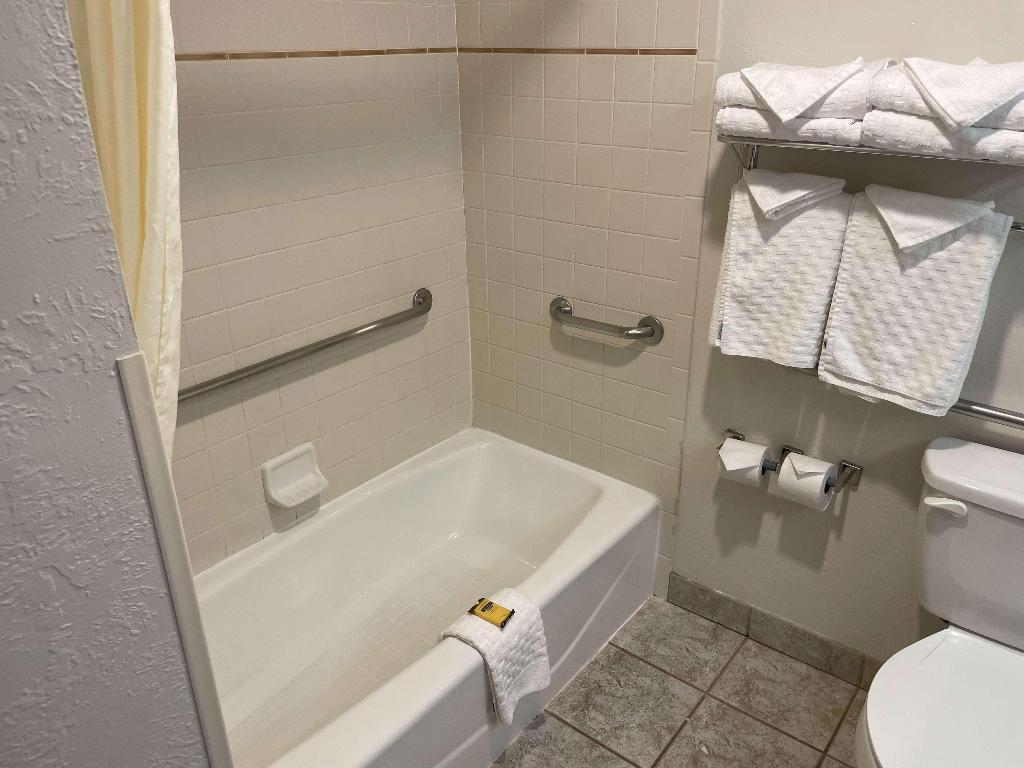 Best Western Plus Caldwell Inn & Suites