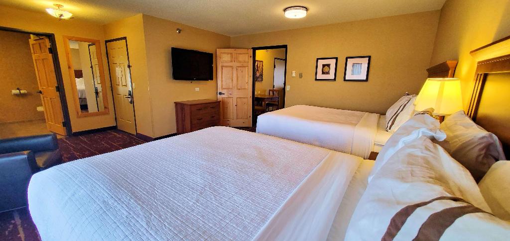 Best Western Premier The Lodge on Lake Detroit