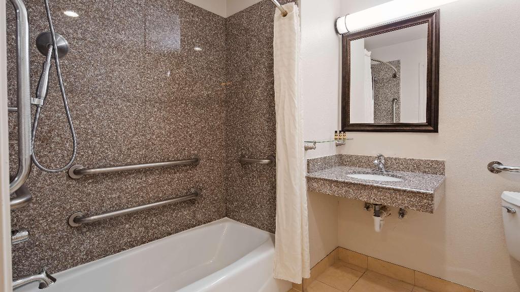 Best Western Plus Kansas City Airport-Kci East