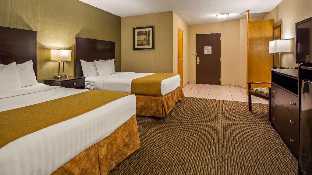 Hotel Watertown