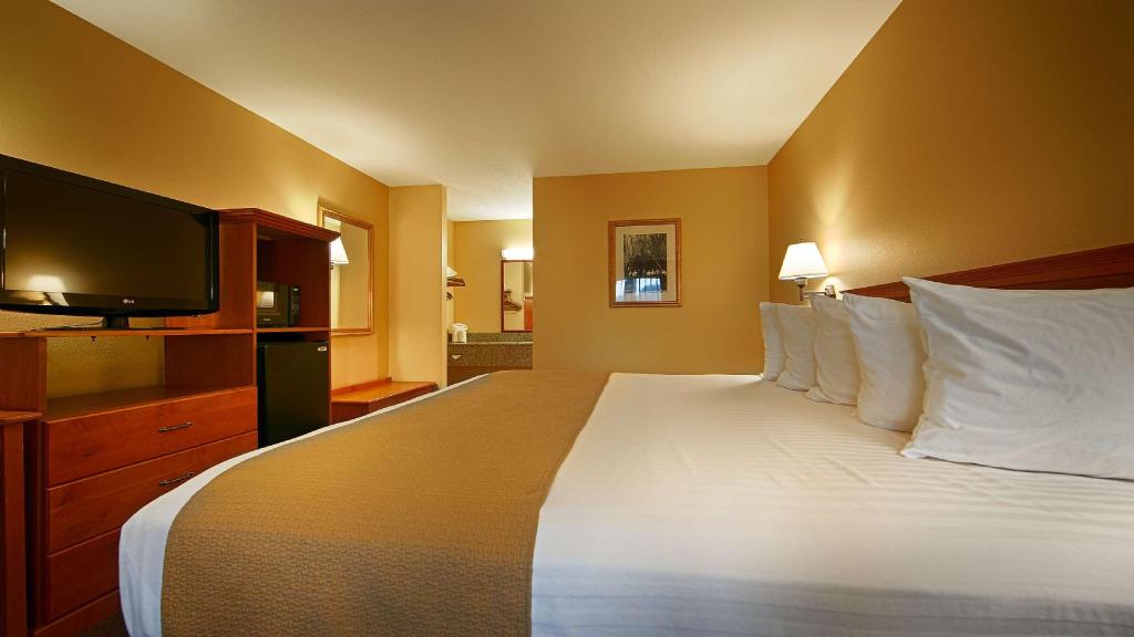 Best Western Oakridge Inn