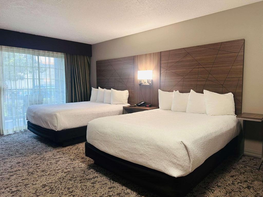 Best Western Plus Grand Manor Inn