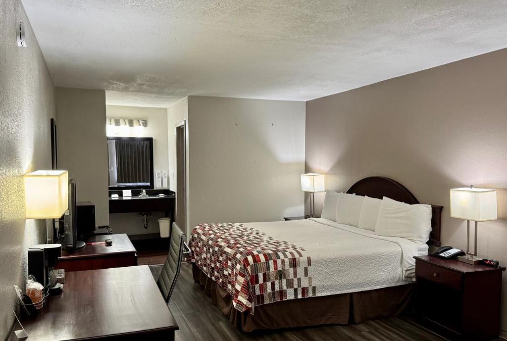 Econo Lodge Childress TX