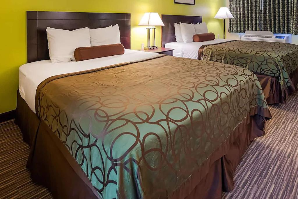 Days Inn by Wyndham Round Rock