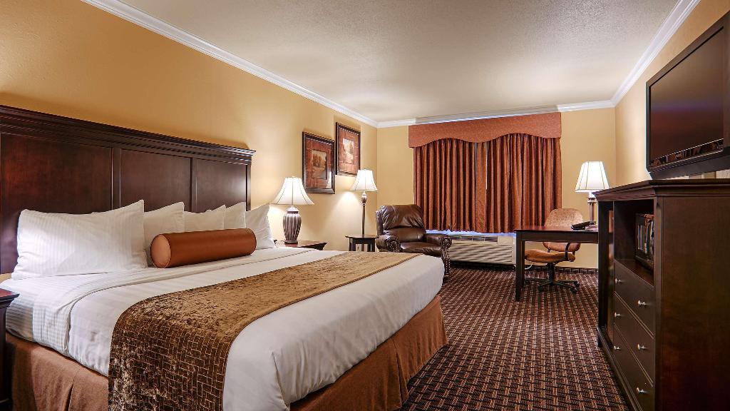Best Western Plus Southpark Inn & Suites