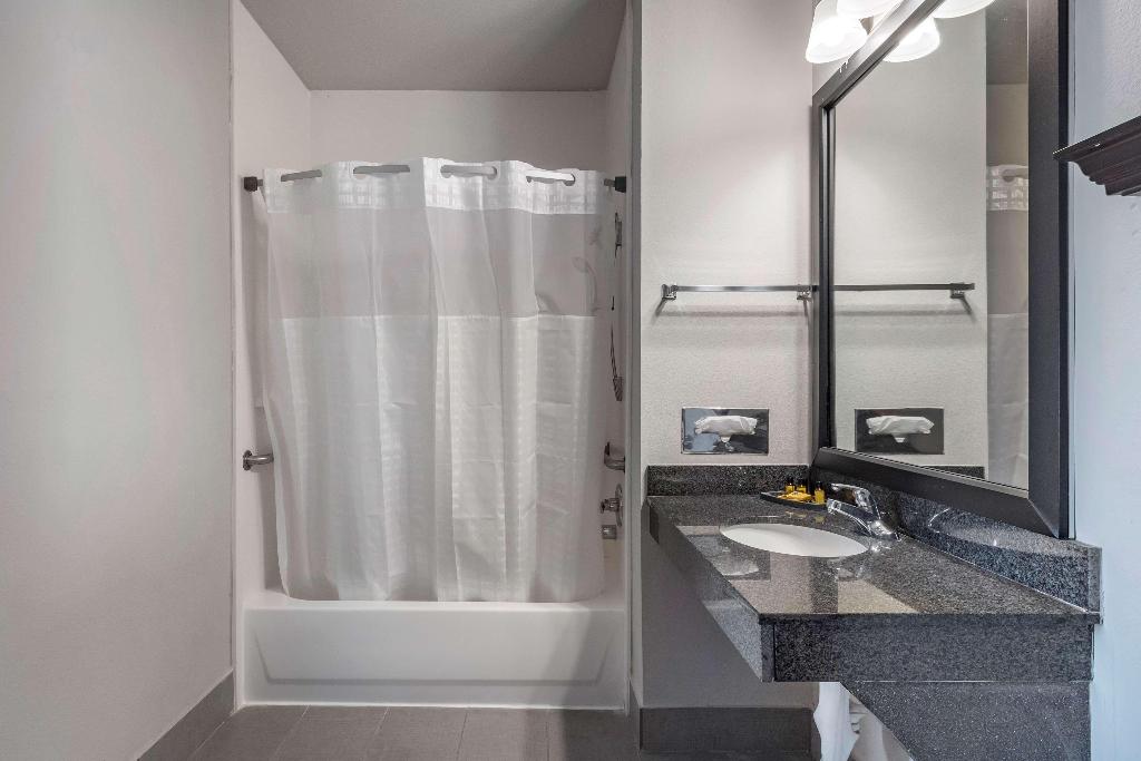 Best Western Plus McKinney Inn & Suites
