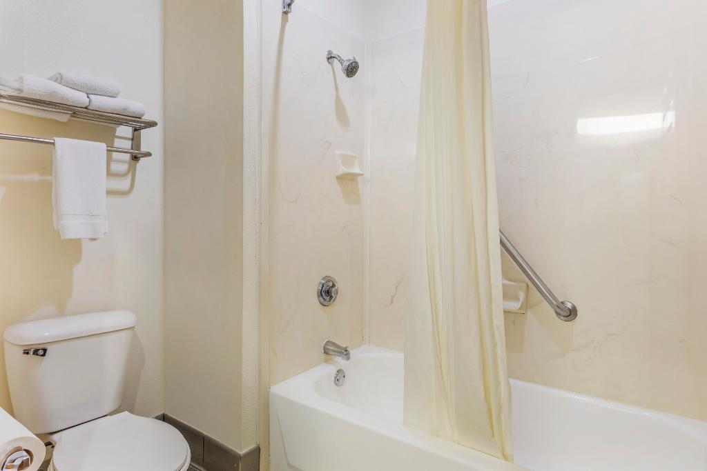 Best Western Fort Worth Inn & Suites