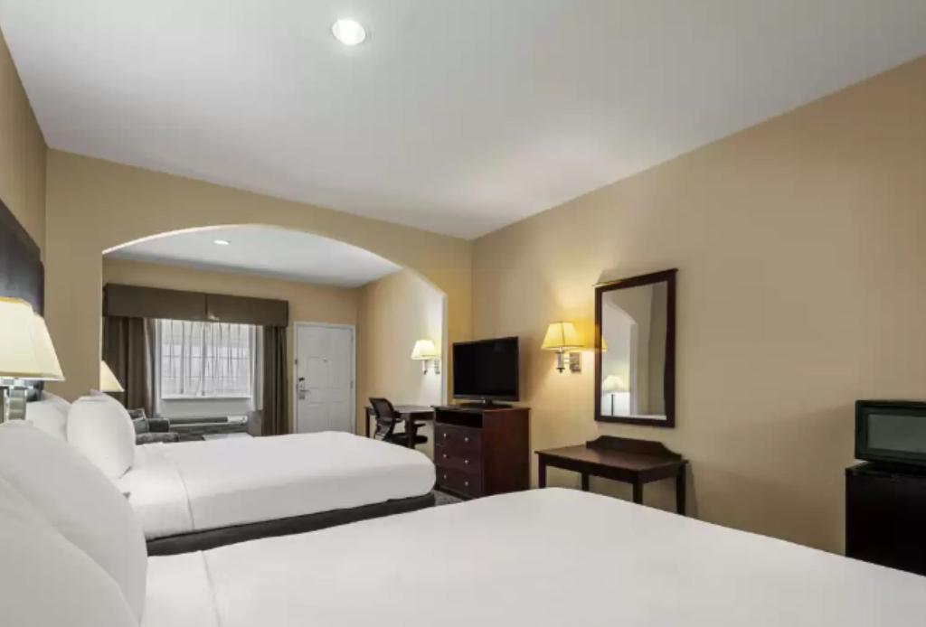 Quality Inn & Suites North Houston