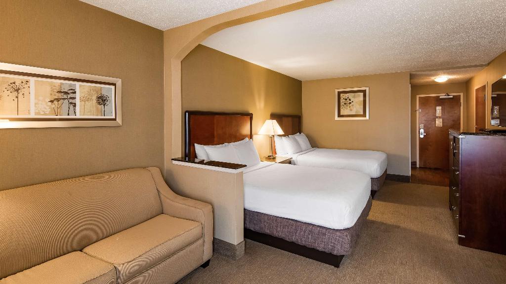 Best Western Plus Inn at Hunt Ridge