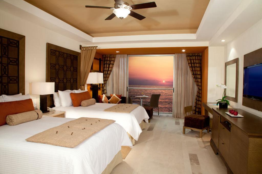 Dreams Vallarta Bay Resort &  Spa