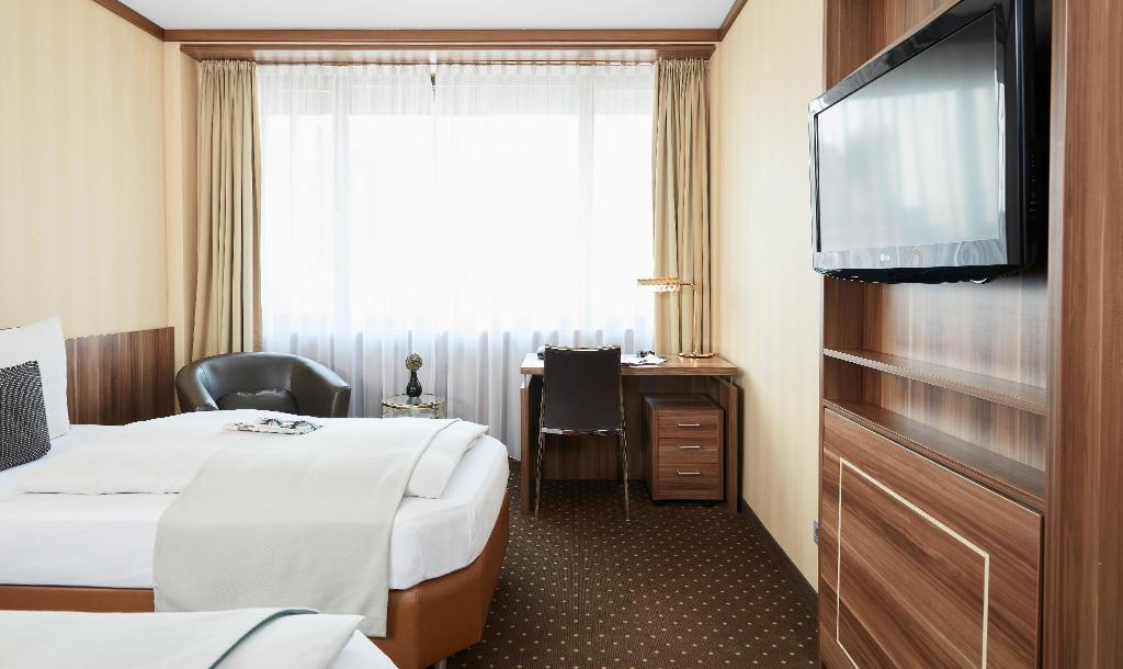 hotel-thumb