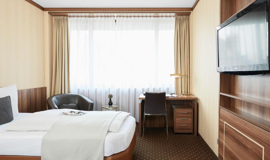 hotel-thumb