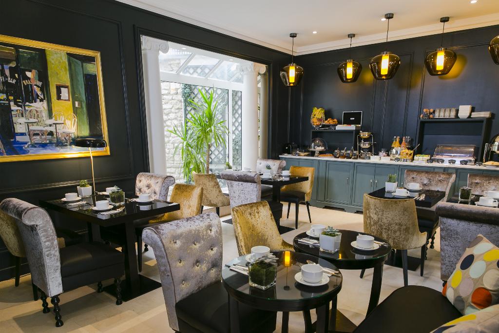 Hotel Neuville Arc de Triomphe, Frankreich, Paris. Großes 2