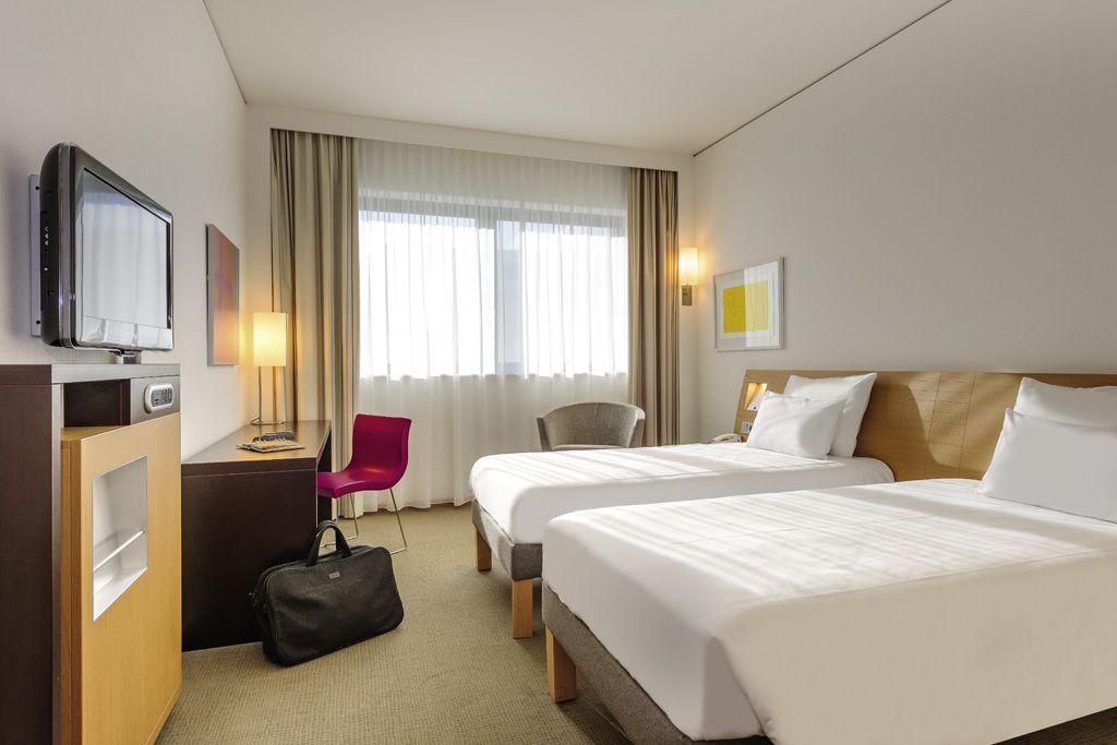 hotel-thumb