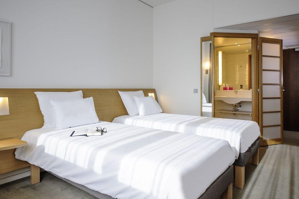 hotel-thumb