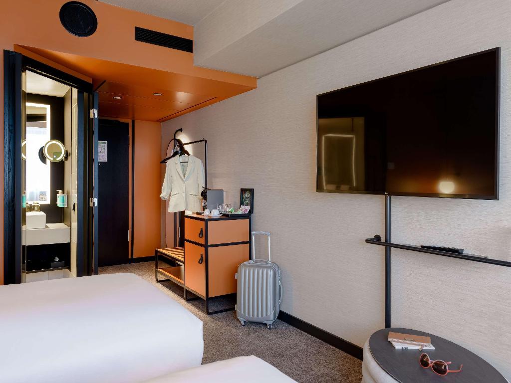 hotel-thumb