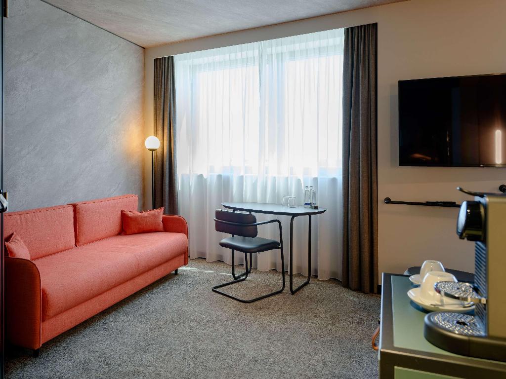 hotel-thumb