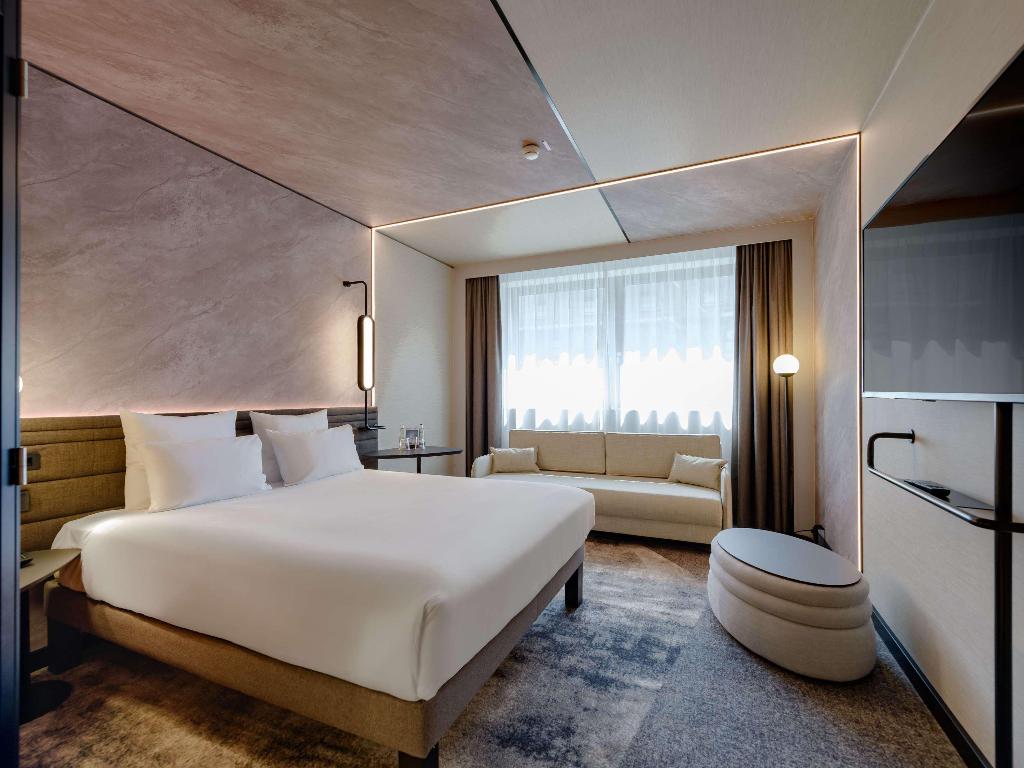 hotel-thumb
