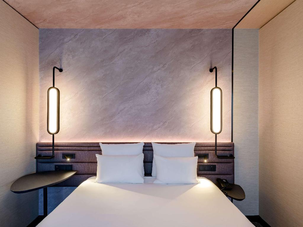 hotel-thumb