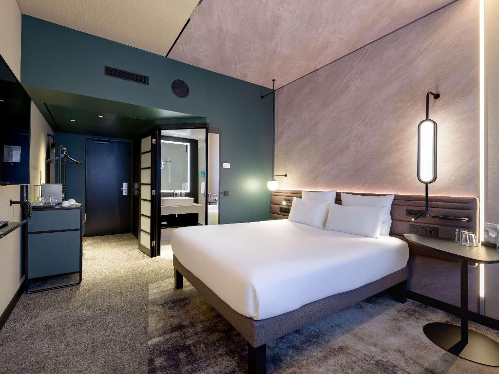 hotel-thumb