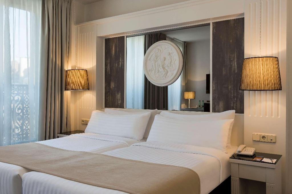 hotel-thumb