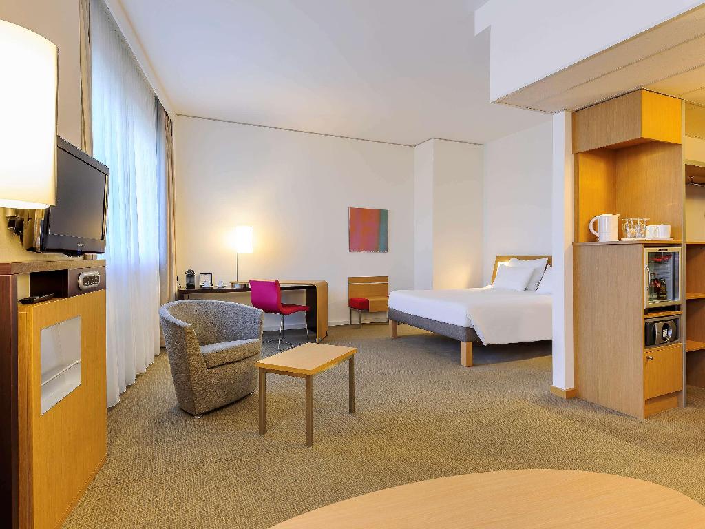 hotel-thumb