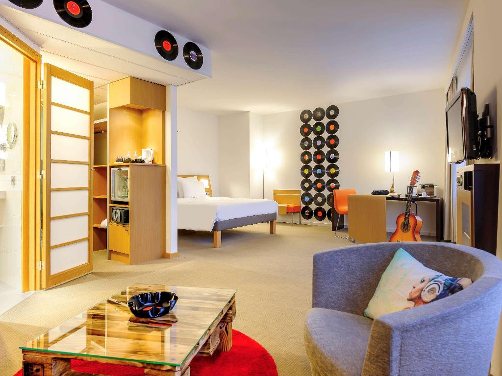 hotel-thumb